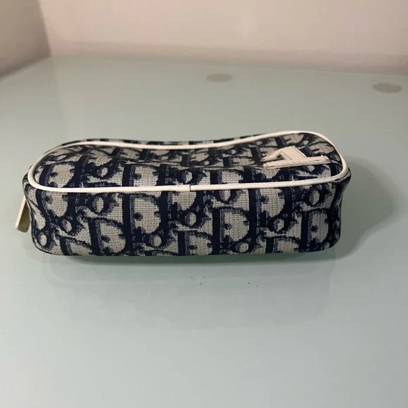 Dior Navy and Cream Monogram Clutch - Picture 5 of 9